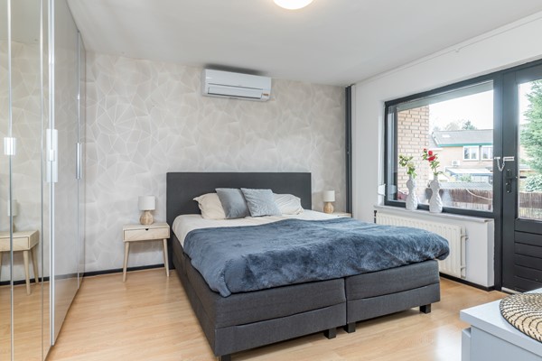 Foto - Te koop: Dr. Calsstraat 48 Landgraaf Instapklare uitstekend onderhouden geschakelde 2 kap woning in Schaesberg
